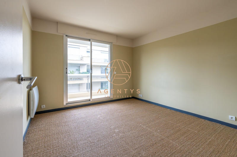 Appartement - 86 m² - 4 pièces