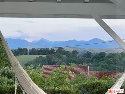 Villa - 200 m² - 6 pièces