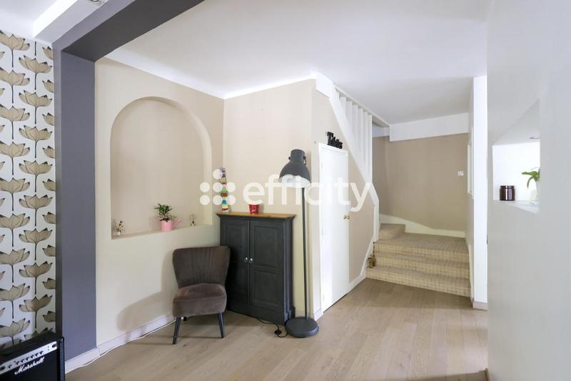 Appartement - 150 m² - 5 pièces