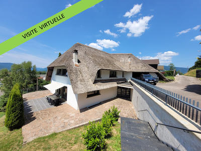 Maison - 238 m² - 8 pièces