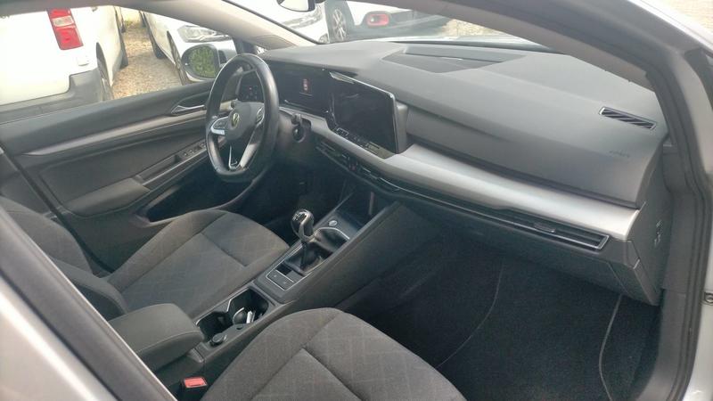 Volkswagen Golf VIII 2.0 Tdi 115 Confort Business