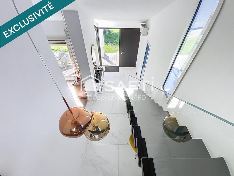 Maison - 180 m² - 6 pièces