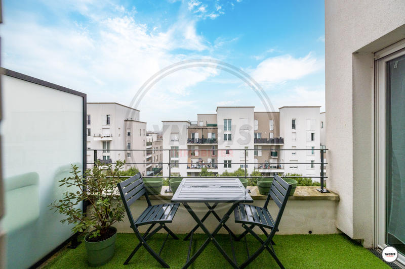 Appartement - 80 m² - 4 pièces