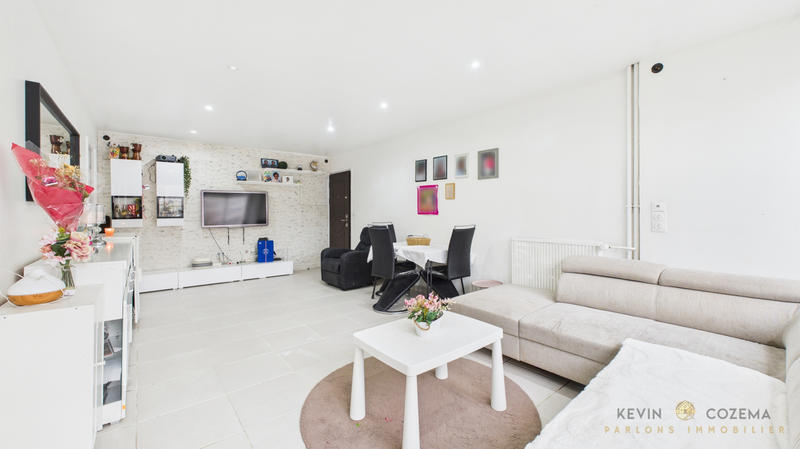 Appartement - 70 m² - 3 pièces