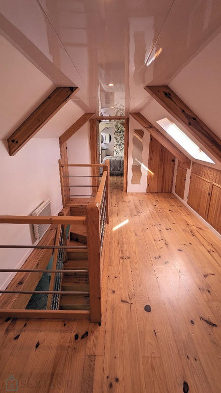 Maison - 185 m² - 9 pièces