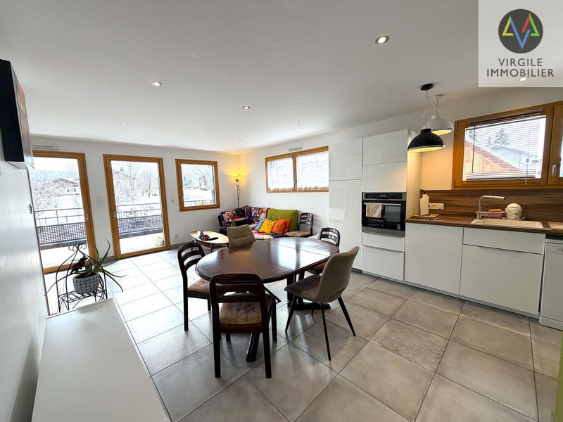 Triplex - 75 m² - 4 pièces