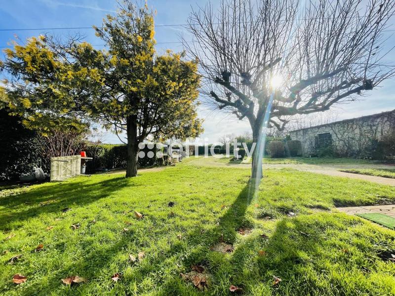 Maison traditionnelle - 122 m² - 6 pièces