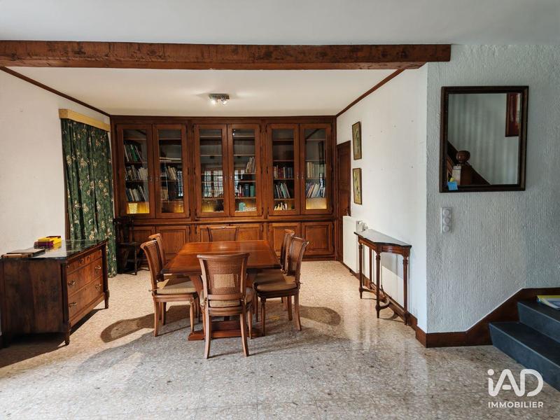 Maison - 209 m² - 6 pièces