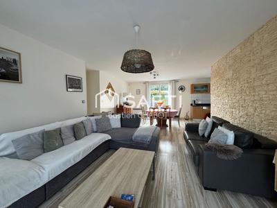 Maison - 99 m² - 6 pièces