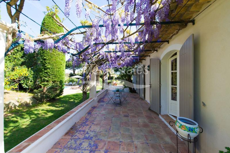 Villa - 350 m² - 10 pièces