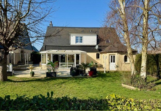 Maison - 160 m² - 8 pièces