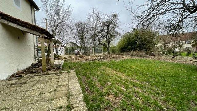 Maison - 242 m² - 7 pièces