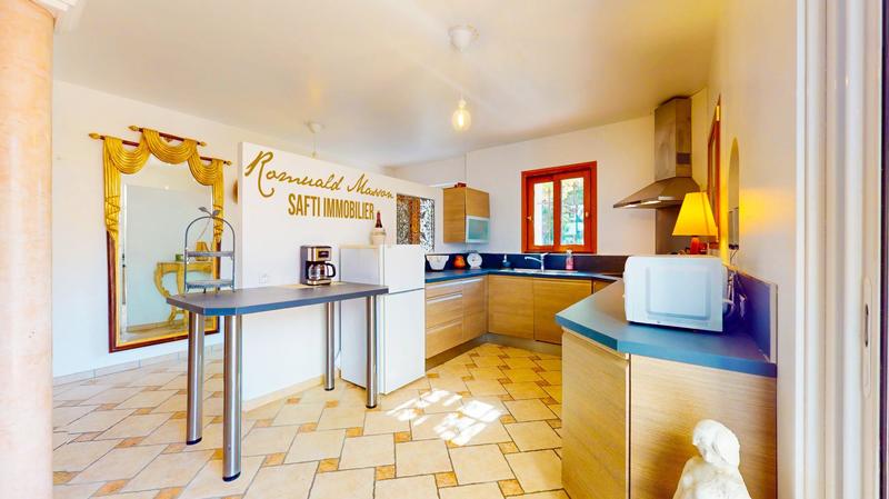 Maison - 160 m² - 6 pièces