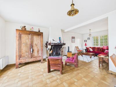 Maison traditionnelle - 138 m² - 6 pièces