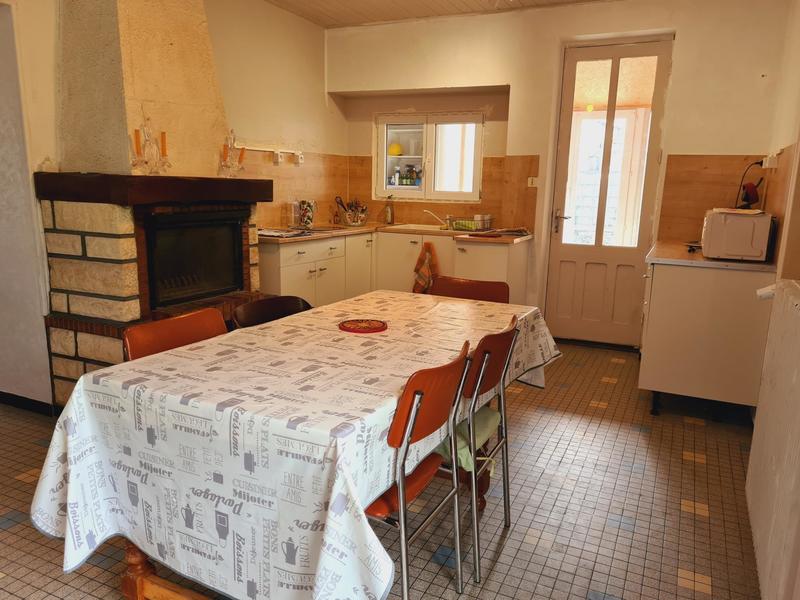 Maison - 220 m² - 8 pièces