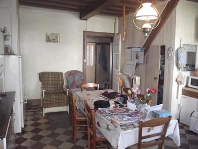 Maison - 214 m² - 8 pièces