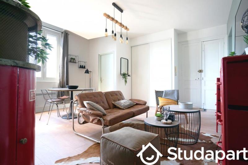 Chambre - 15 m² - 1 pièce