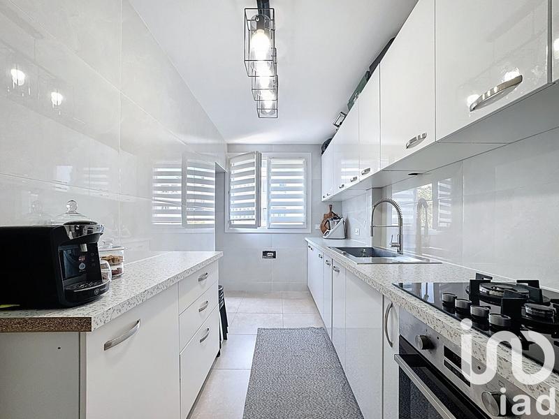 Appartement - 90 m² - 4 pièces