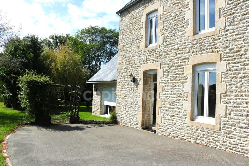 Propriété - 193 m² - 8 pièces