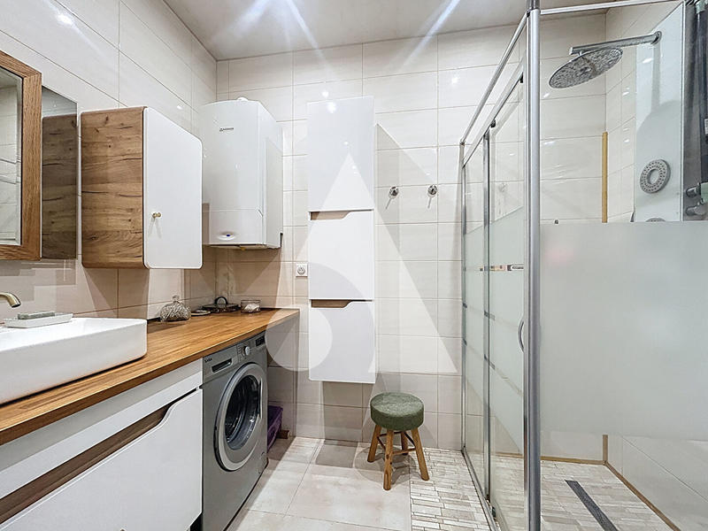 Appartement - 106 m² - 5 pièces