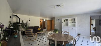 Maison - 170 m² - 8 pièces