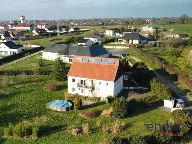 Maison - 228 m² - 6 pièces