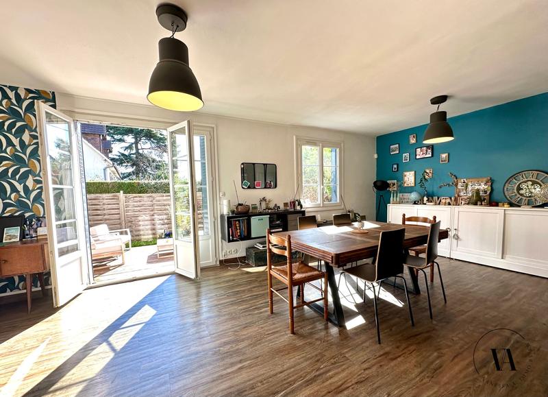 Maison - 111 m² - 5 pièces