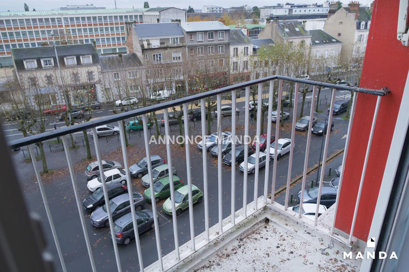 Chambre - 10 m² - 4 pièces