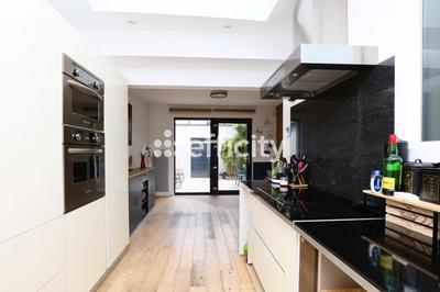 Appartement - 132 m² - 4 pièces