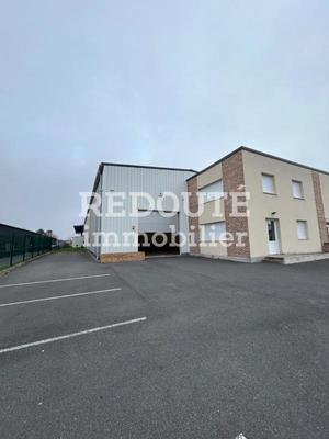 Entrepôt - 817 m² - 4 pièces