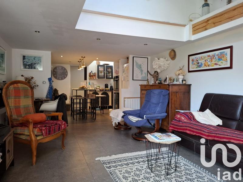 Maison - 142 m² - 8 pièces