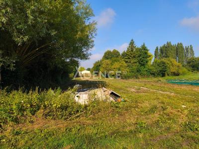 Terrain constructible - 807 m²