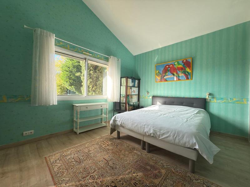 Villa - 262 m² - 9 pièces