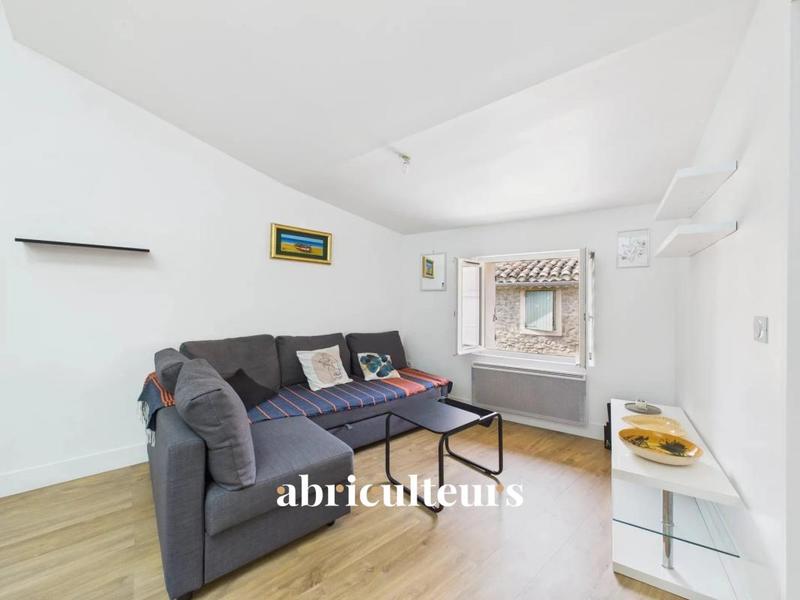 Appartement ancien - 34 m² - 2 pièces