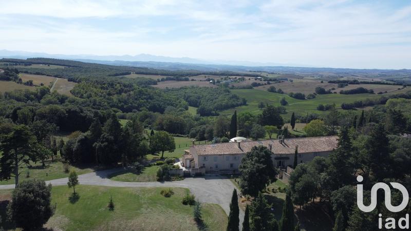 Maison - 660 m² - 16 pièces