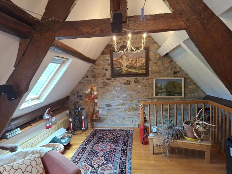 Propriété - 277 m² - 9 pièces