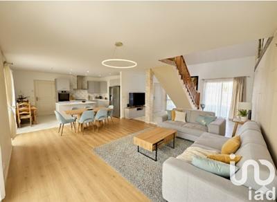 Maison - 110 m² - 4 pièces