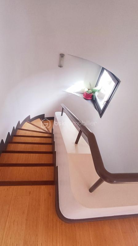 Villa - 245 m² - 8 pièces