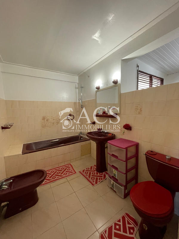 Appartement - 97 m² - 4 pièces