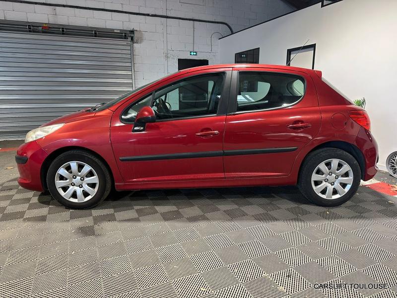 Peugeot 207 1.4i 90cv Trendy - 1ere Main Historique Complet