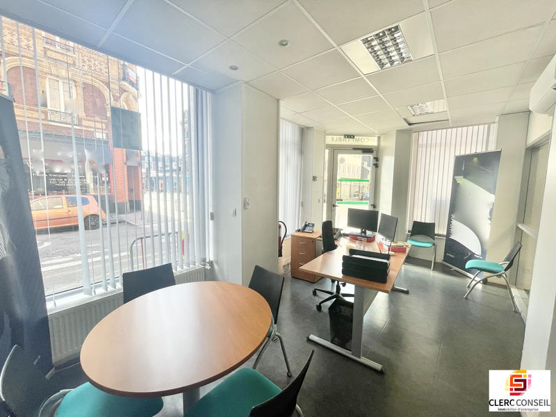 Local commercial - 151 m²