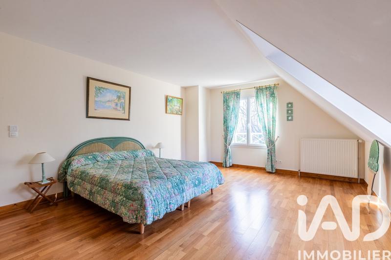 Maison de maîtres - 333 m² - 10 pièces