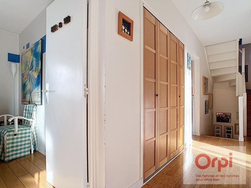 Maison - 174 m² - 6 pièces