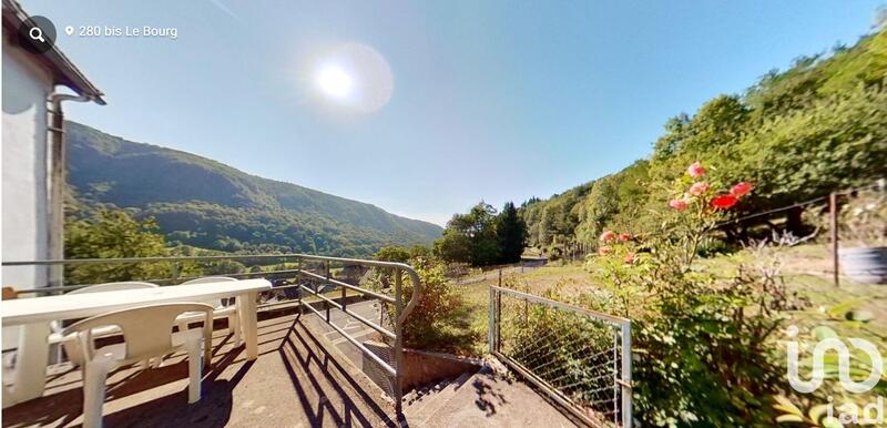 Maison de village - 157 m² - 9 pièces