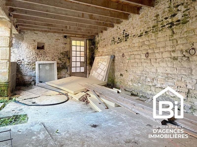 Maison - 338 m² - 12 pièces