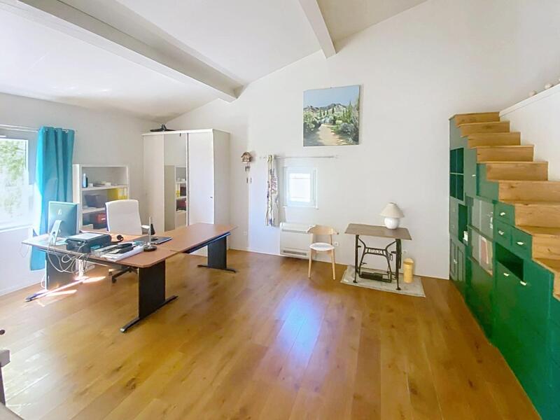 Maison - 147 m² - 6 pièces