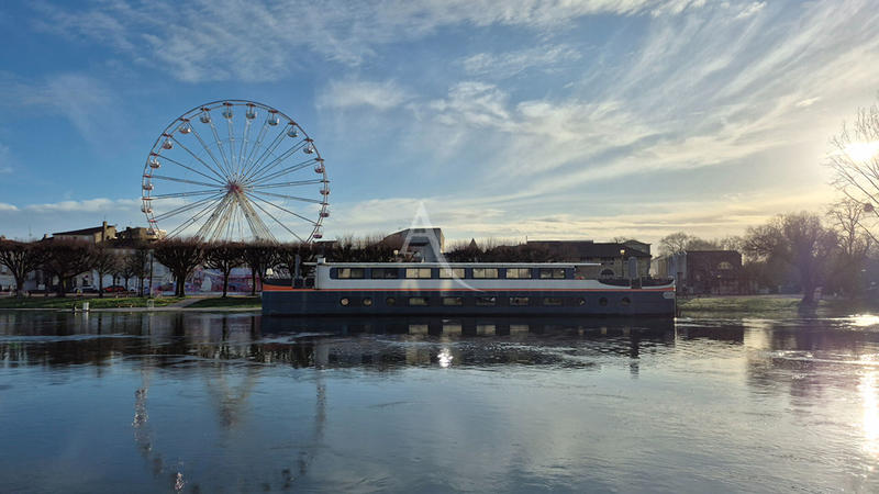 Local commercial - 89 m² - 4 pièces