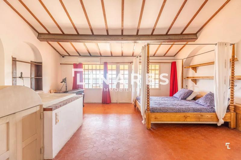 Maison de village - 226 m² - 7 pièces