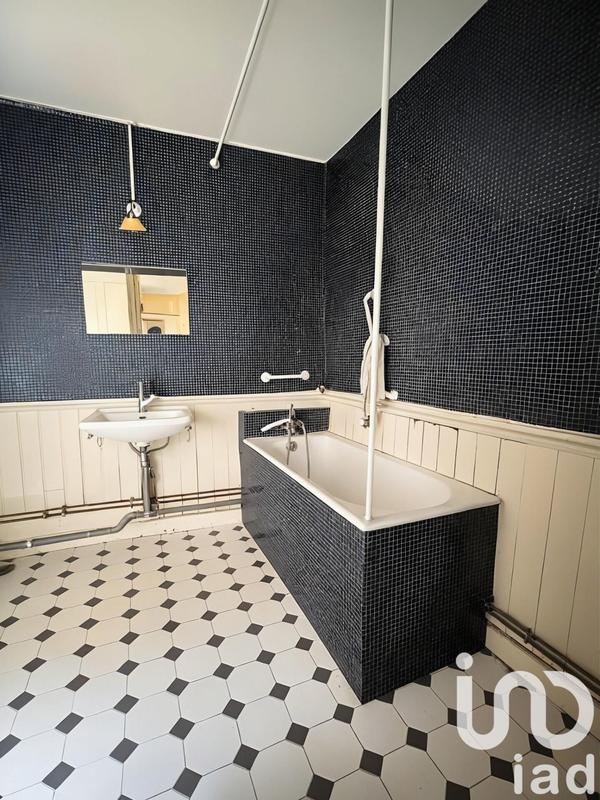 Maison de village - 230 m² - 10 pièces