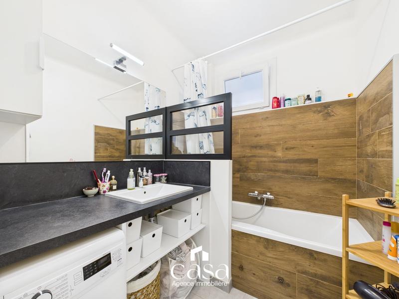 Appartement - 77 m² - 3 pièces